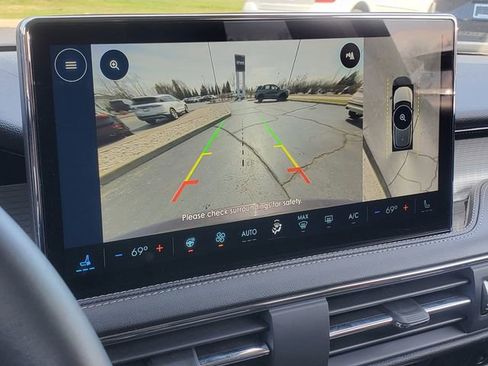 Used 2023 Lincoln Corsair AWD w/ Equipment Group 101A image 19