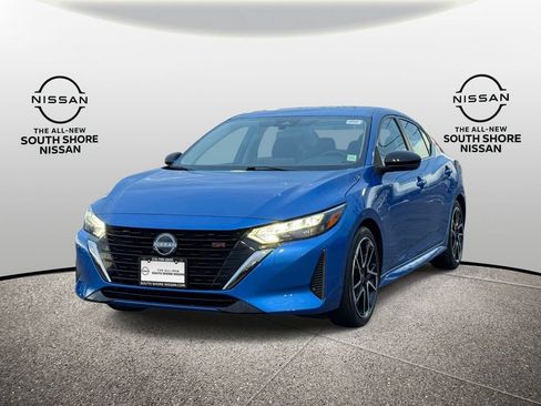Used 2025 Nissan Sentra SR FWD image 4