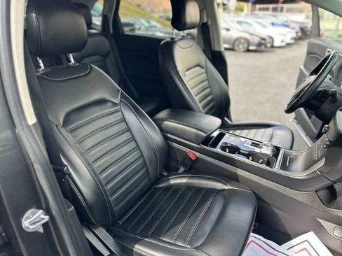 Used 2019 Ford Edge SEL w/ Equipment Group 201A image 22
