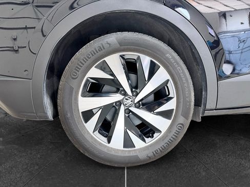 Used 2023 Volkswagen ID.4 Pro AWD/4WD image 35