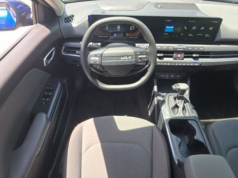 Used 2025 Kia K4 FWD image 22
