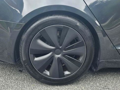 Used 2025 Tesla Model S AWD/4WD image 16