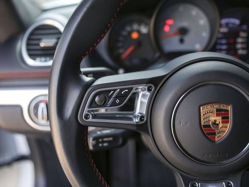 Certified 2025 Porsche 718 Cayman S RWD image 23