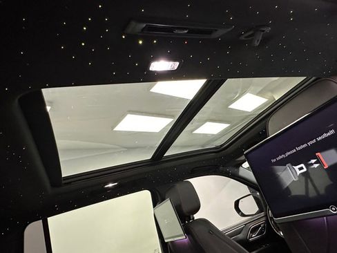 Used 2021 Chevrolet Suburban RST w/ Luxury Package image 41