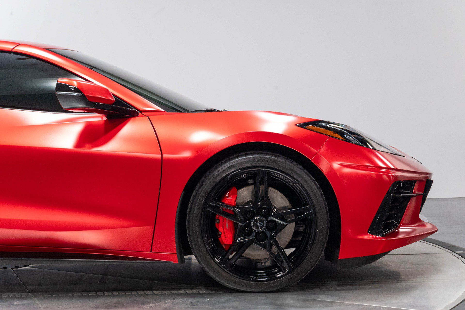 Used 2022 Chevrolet Corvette Stingray Coupe w/ 2LT w/ Z51 Performance Package RWD image 30