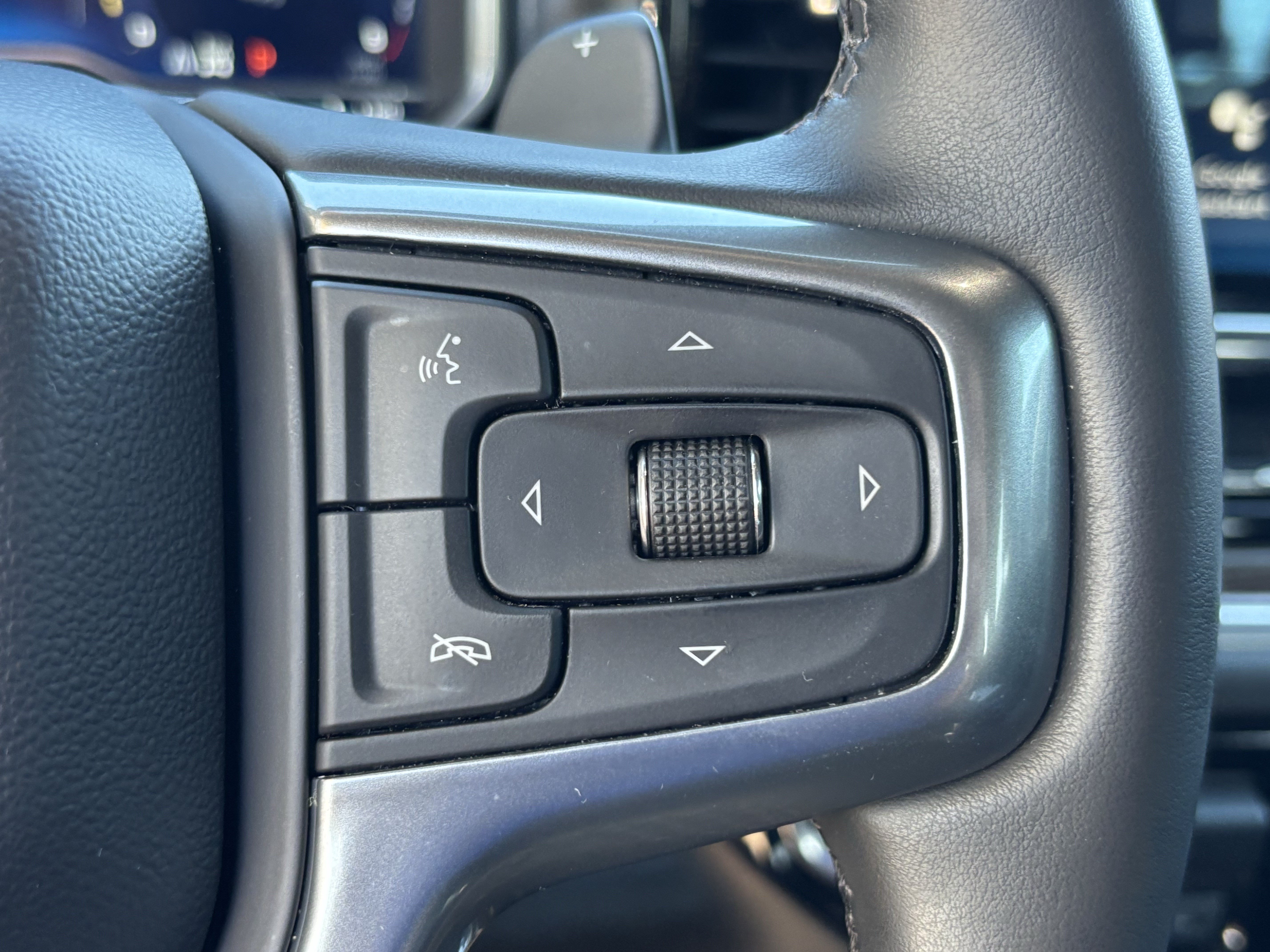 Used 2023 Chevrolet Silverado 1500 RST AWD/4WD image 20