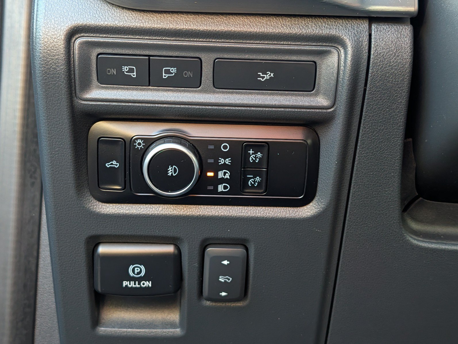 Used 2023 Ford F150 Lariat w/ Equipment Group 502A High AWD/4WD image 13