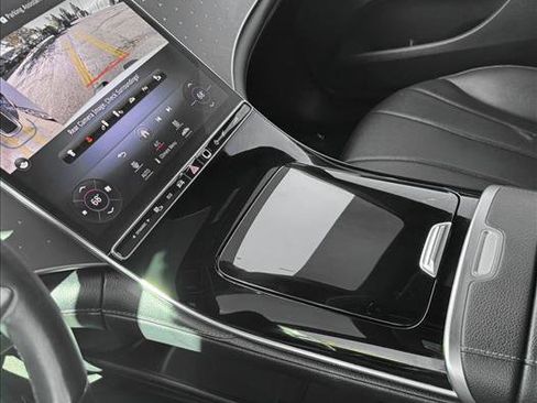 Used 2024 Mercedes-Benz EQE 350+ 4MATIC Sedan image 16