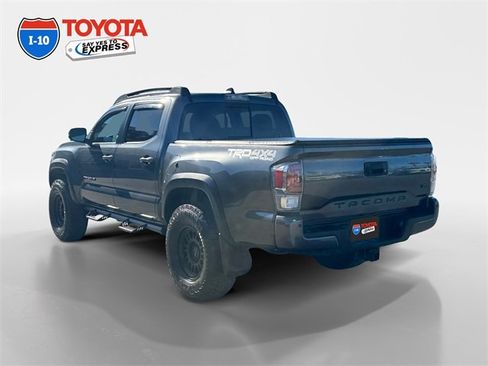 Used 2021 Toyota Tacoma TRD Off-Road w/ Technology Package image 3