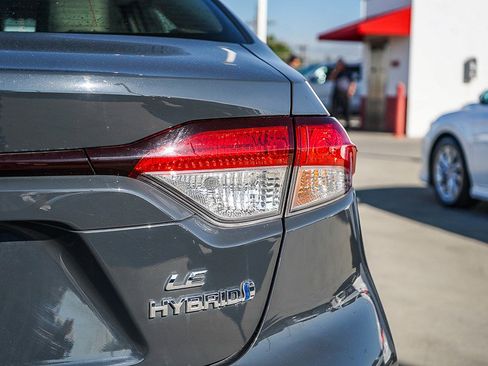 Certified 2023 Toyota Corolla LE image 10