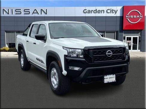 Certified 2024 Nissan Frontier SV w/ Hardbody Edition AWD/4WD image 1