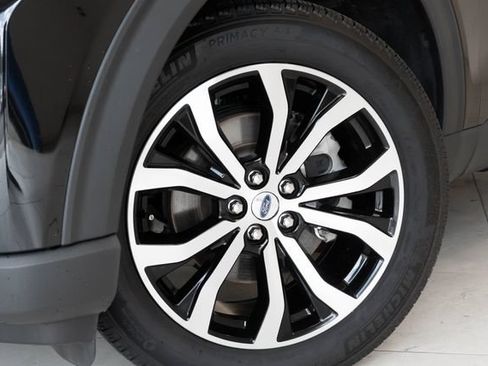 Used 2025 Ford Explorer ST-Line AWD/4WD image 2