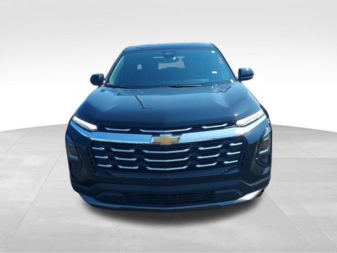 New 2027 Chevrolet Equinox LT FWD image 8