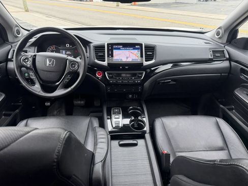 Used 2017 Honda Pilot Elite image 34