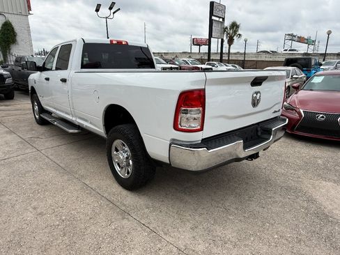 Used 2022 RAM 2500 Tradesman w/ Chrome Appearance Group AWD/4WD image 10