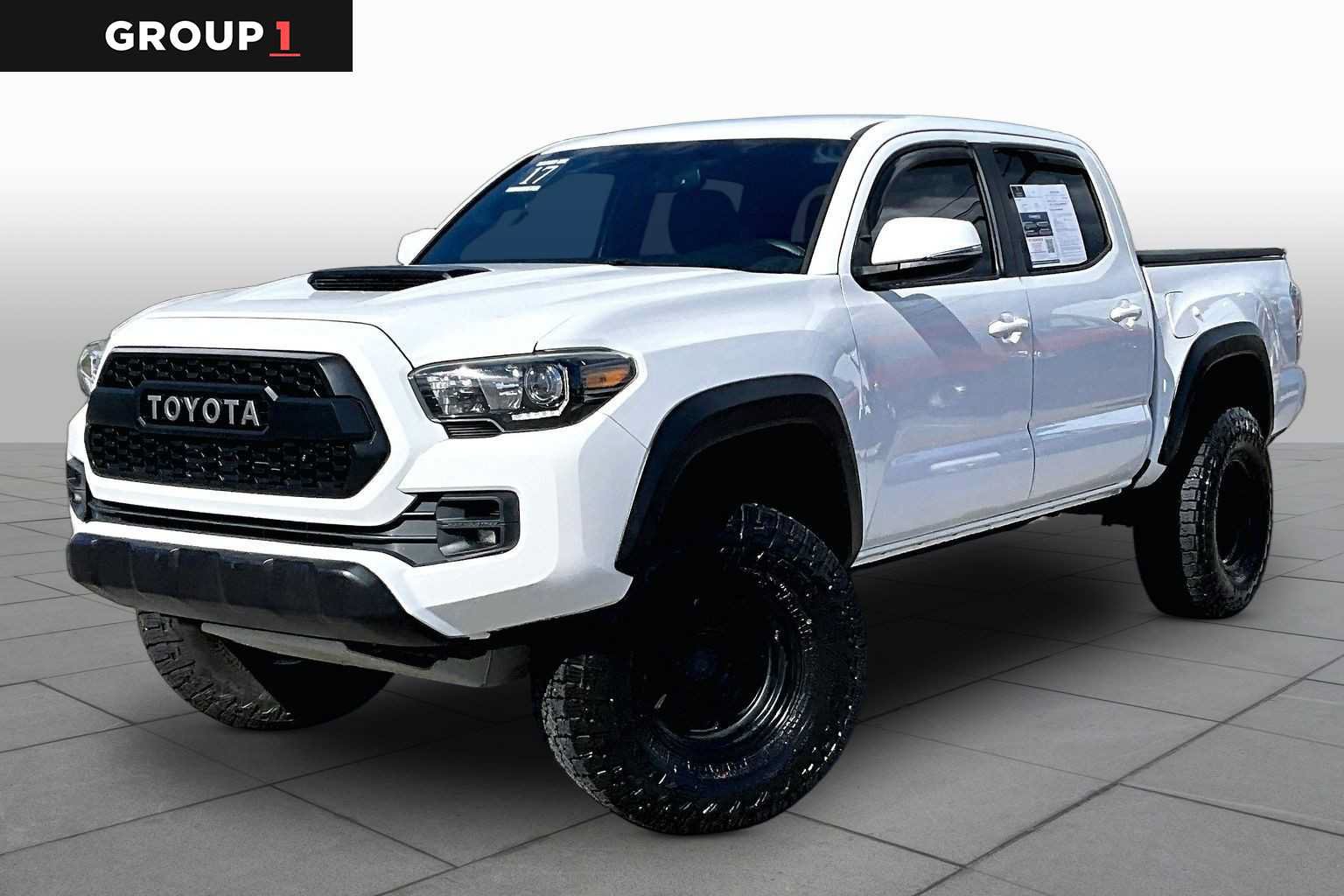 Used 2017 Toyota Tacoma TRD Pro AWD/4WD image 1