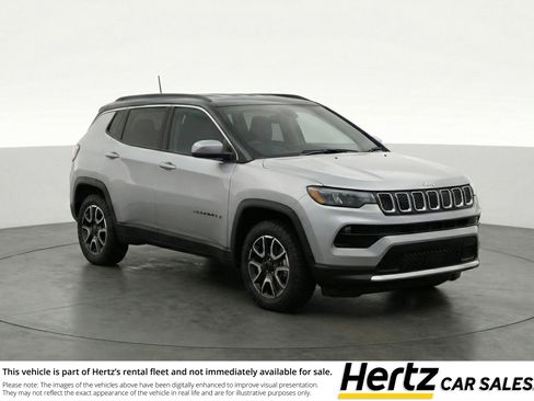Used 2025 Jeep Compass Trailhawk AWD/4WD image 1