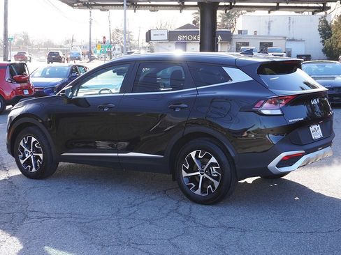 Used 2025 Kia Sportage EX image 10