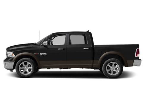 Used 2018 RAM 1500 Laramie w/ Convenience Group AWD/4WD image 3