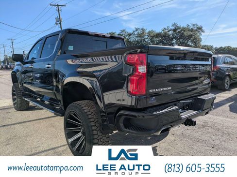 Used 2020 Chevrolet Silverado 1500 High Country w/ Technology Package AWD/4WD image 5