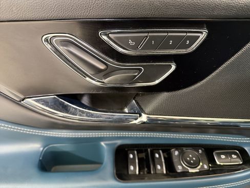 Used 2020 Lincoln Corsair Reserve w/ Equipment Group 201A image 11