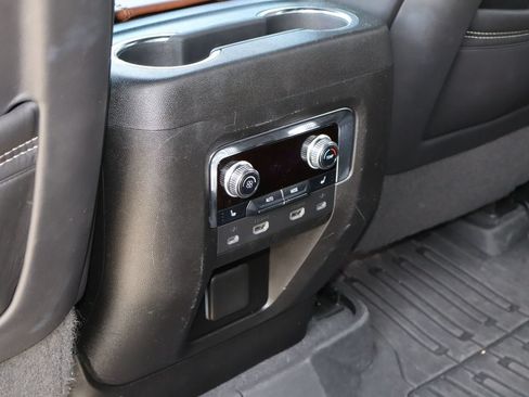 Used 2023 GMC Yukon Denali Ultimate AWD/4WD image 21