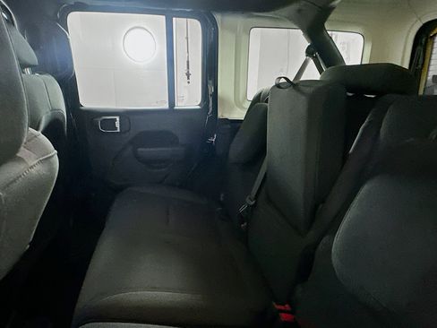 Used 2023 Jeep Wrangler Unlimited w/ Convenience Group image 27