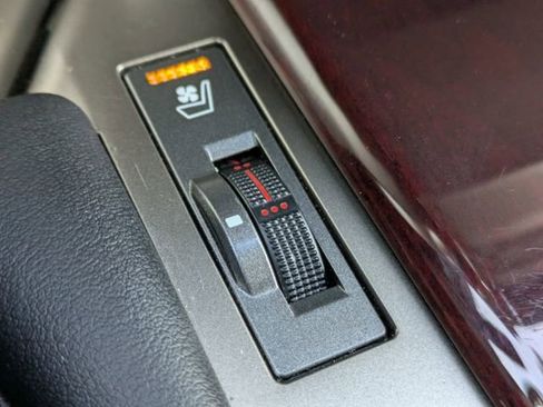 Used 2016 Lexus GX 460 w/ Premium Package image 23