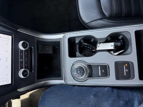 Used 2022 Ford Edge SEL image 24