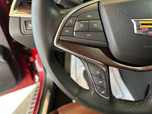 Used 2024 Cadillac XT5 Premium Luxury w/ Technology Package AWD/4WD image 10