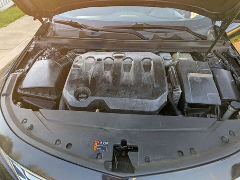 Used 2018 Chevrolet Impala LT FWD image 18