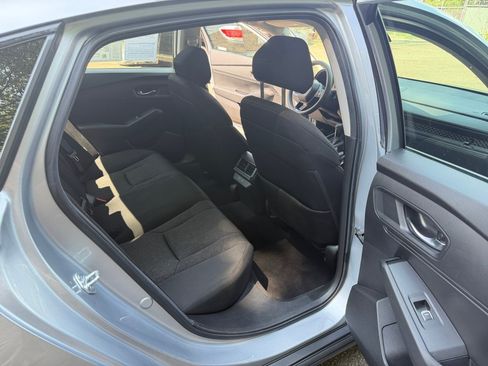 Certified 2025 Honda Accord SE image 29