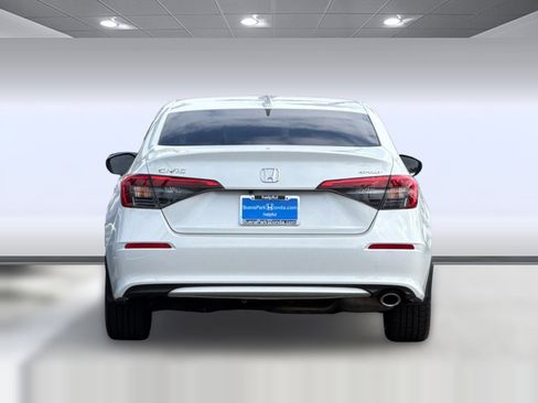 Used 2023 Honda Civic Sport image 9