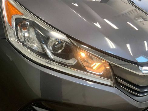 Used 2016 Honda Accord LX image 48