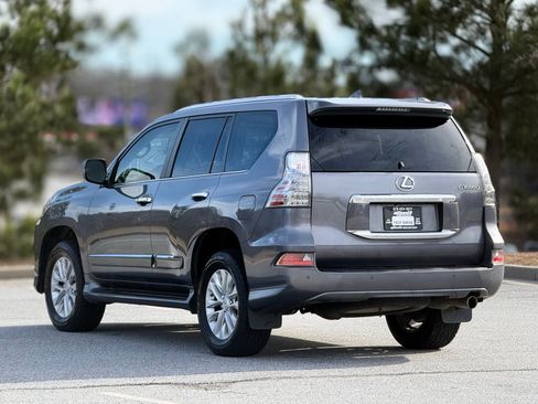 Used 2016 Lexus GX 460 w/ Premium Package image 9