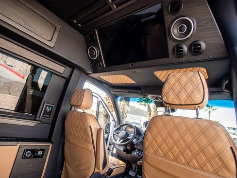 Used 2022 Mercedes-Benz Sprinter 3500 image 54