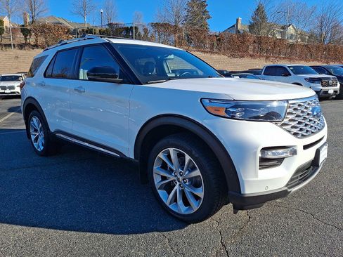 Used 2021 Ford Explorer Platinum w/ Equipment Group 601A image 3