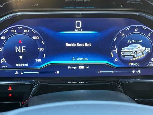 Used 2024 Chevrolet Silverado 1500 LT image 33