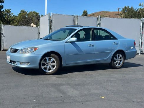 Used 2006 Toyota Camry V6 FWD image 1