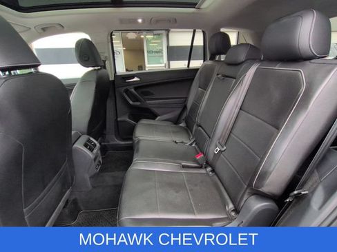 Used 2021 Volkswagen Tiguan SE FWD image 26