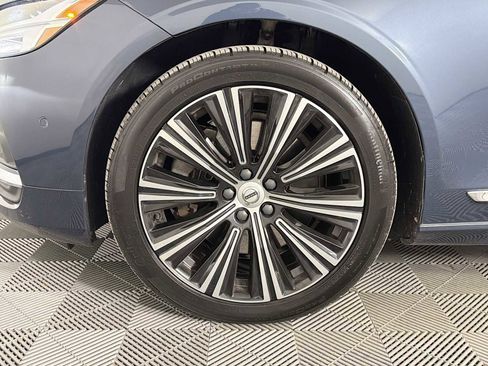 Used 2022 Volvo S90 B6 Inscription w/ Advanced Package image 29