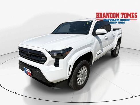 Used 2026 Toyota Tacoma SR5 AWD/4WD image 1