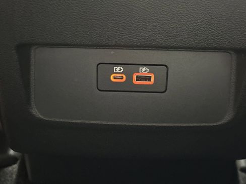 Used 2023 Nissan Frontier SV w/ Midnight Edition Package image 15