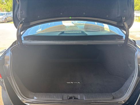 Used 2025 Nissan Sentra SV FWD image 31