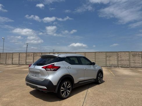 Certified 2020 Nissan Kicks SR FWD image 22