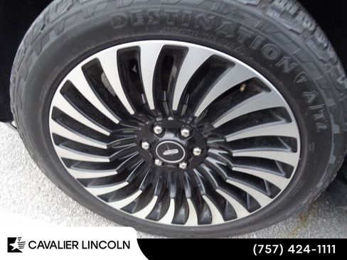 Used 2021 Lincoln Navigator Black Label AWD/4WD image 10