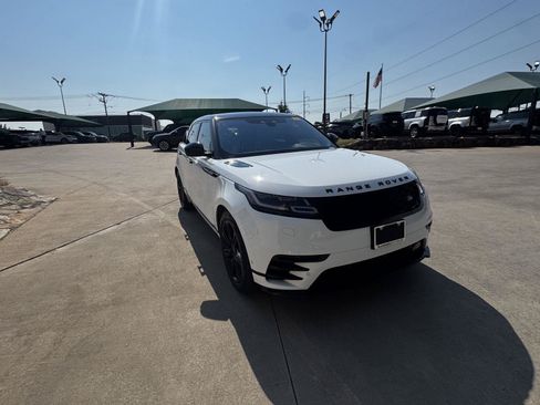 Certified 2021 Land Rover Range Rover Velar R-Dynamic S AWD/4WD image 12