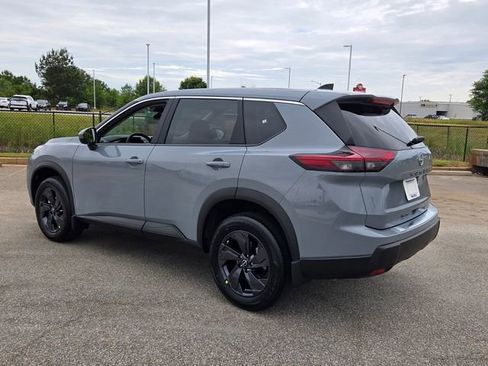 New 2026 Nissan Rogue SV w/ Cold Weather Package FWD image 9