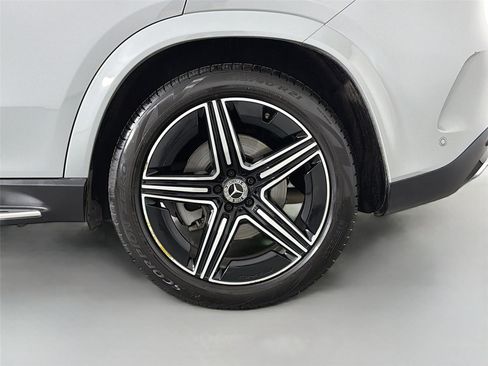 Used 2024 Mercedes-Benz GLE 450 4MATIC image 12
