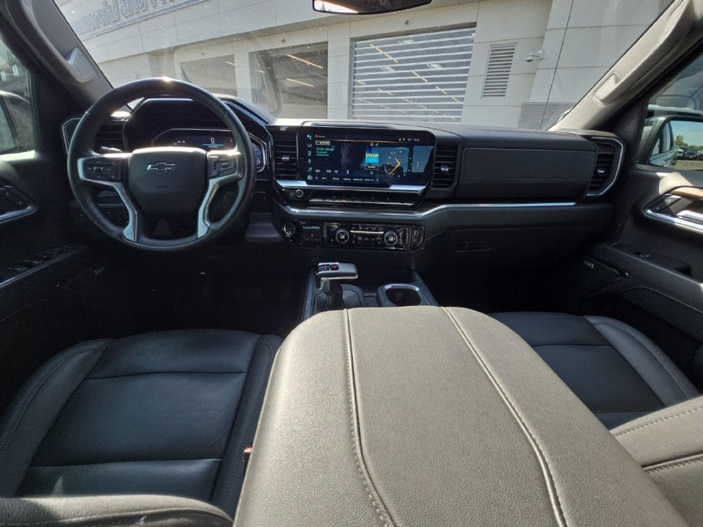 Certified 2024 Chevrolet Silverado 1500 LT Trail Boss w/ Convenience Package II AWD/4WD image 27